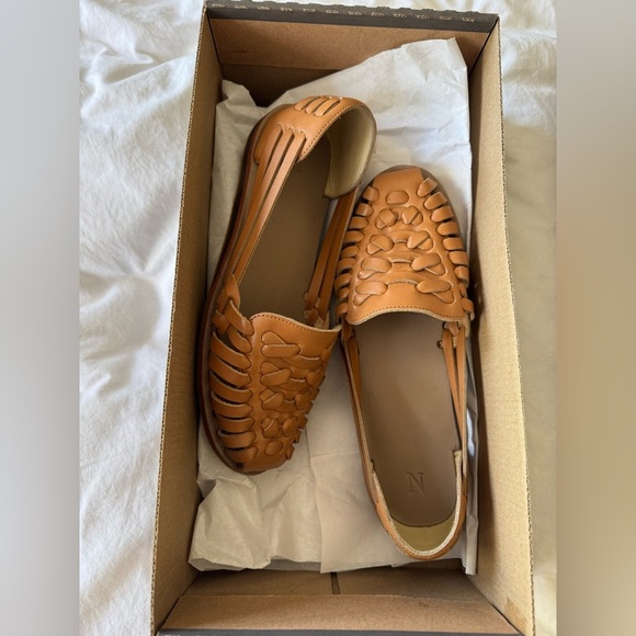 Nisolo Women's Huarache Sandal - Picture 2 of 5